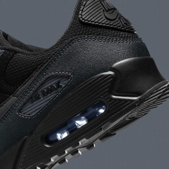 Nike Air Max 90 Reflective Swoosh HQ3828-002 Men\'s Size 11.5 NBY main image 4